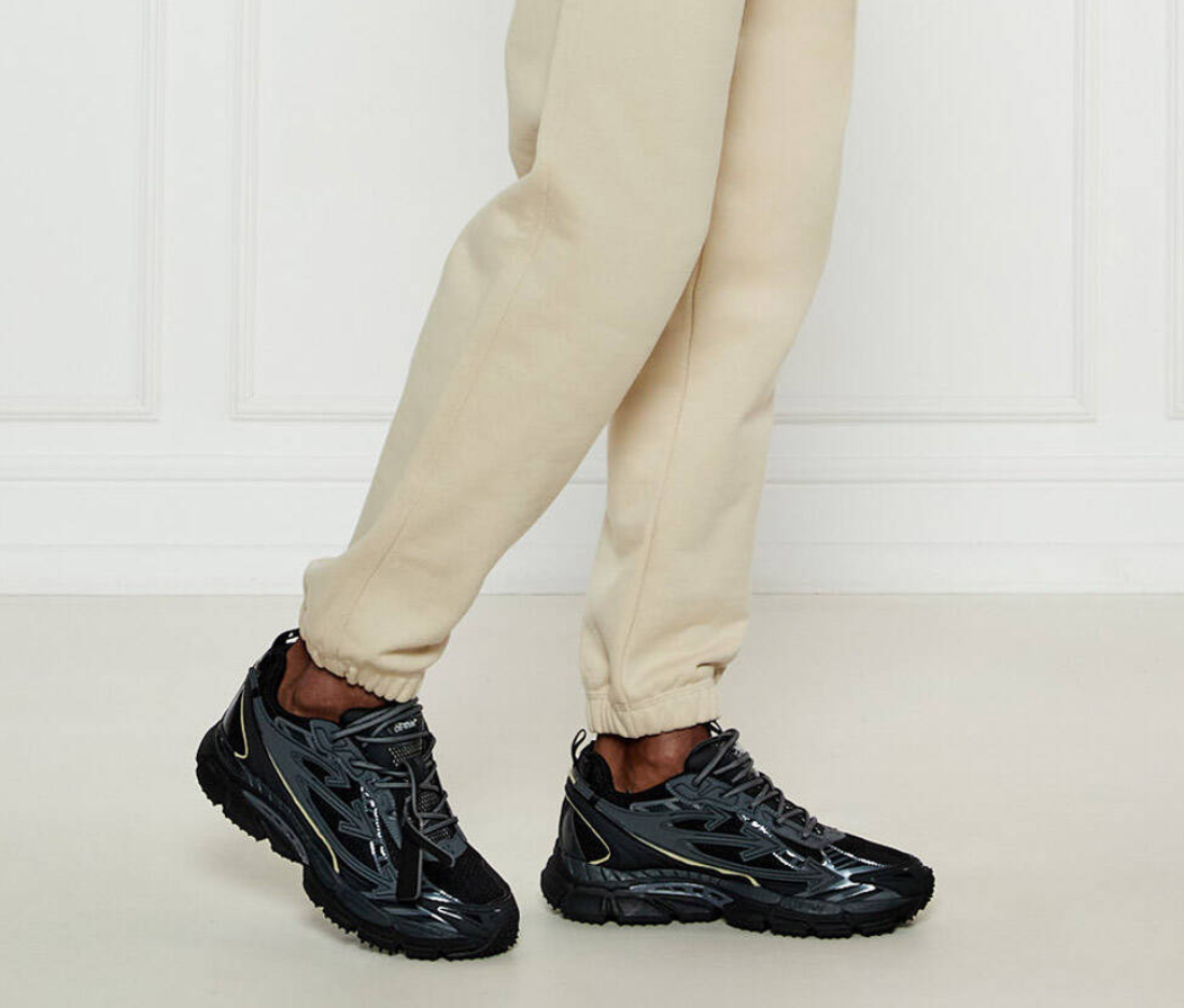 Off White Be Right Back Black