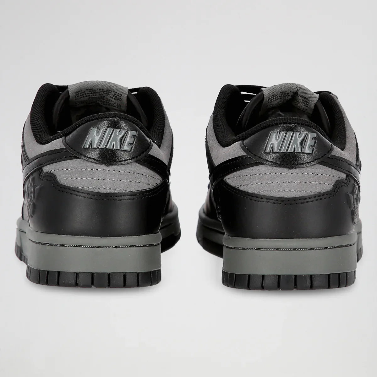 Dunk Low 'Black Roses'